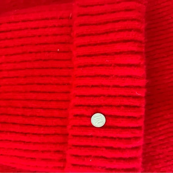 Red wool hat and scarf for girl